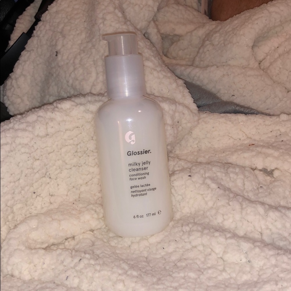 Glossier Milky Jelly Cleanser - Face Wash (NWT)